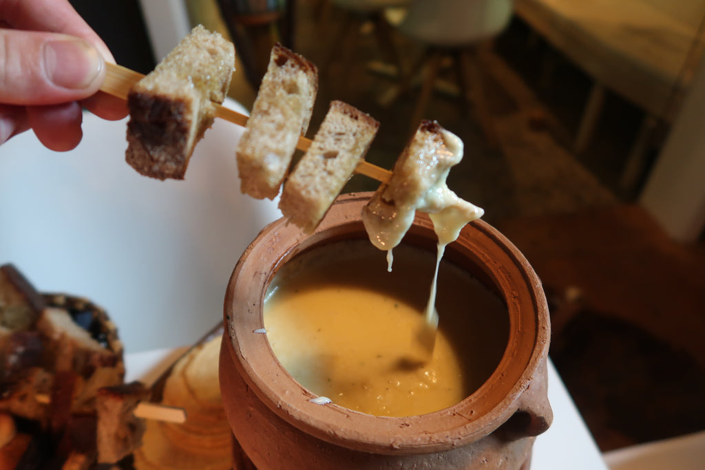 WINTERLICHES KÄSE-FONDUE im TIPSI