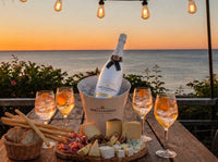 MOËT & CHANDON Ice Imperial Magnum-Flasche mit Deluxe Antipasti Platte
